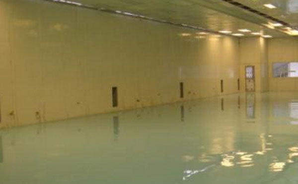 申扎自流平环氧地坪中涂